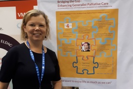 LeanneDavey.jpg LeanneDavey.jpg