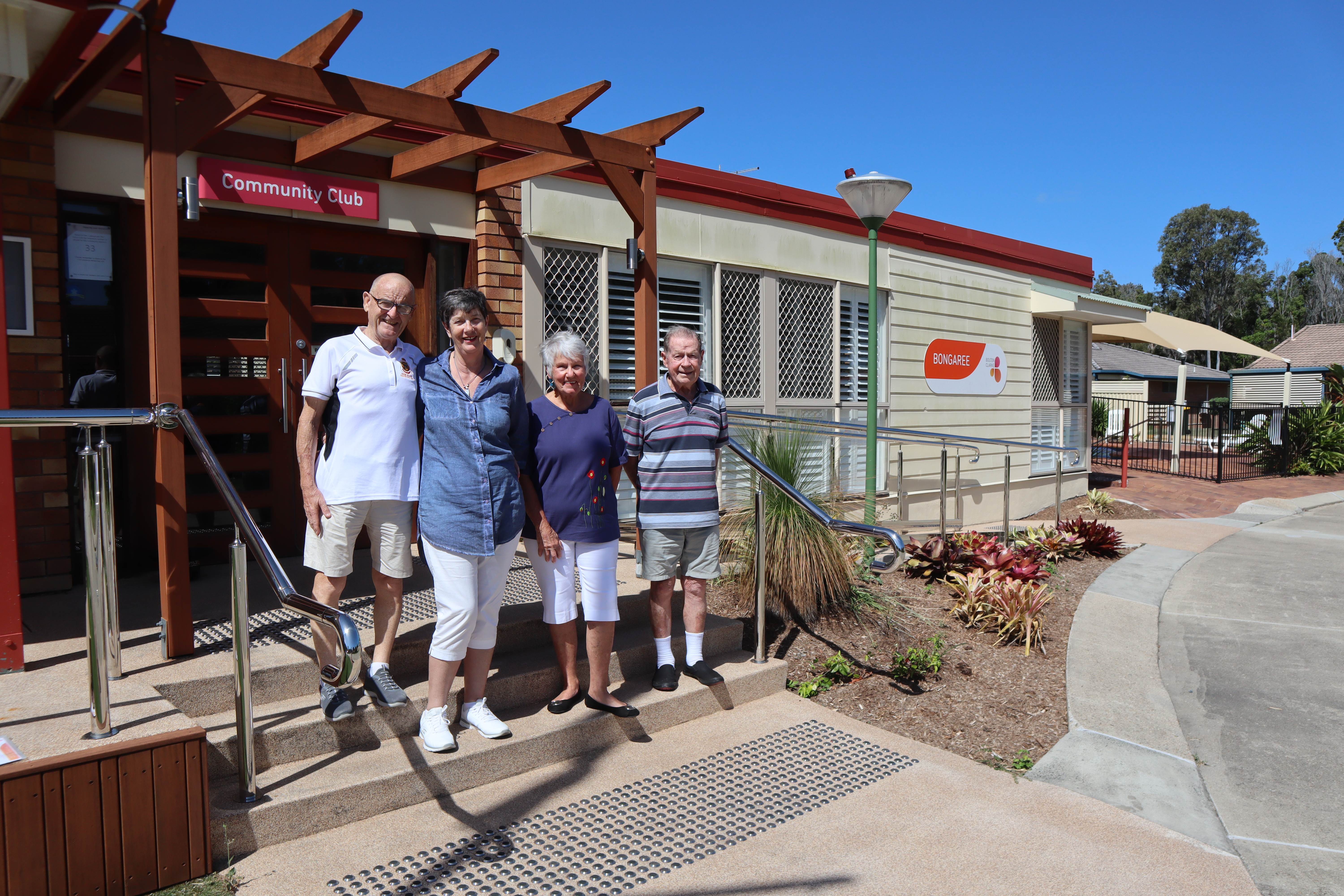 Bongaree - David Pam Margaret Roy (9).JPG