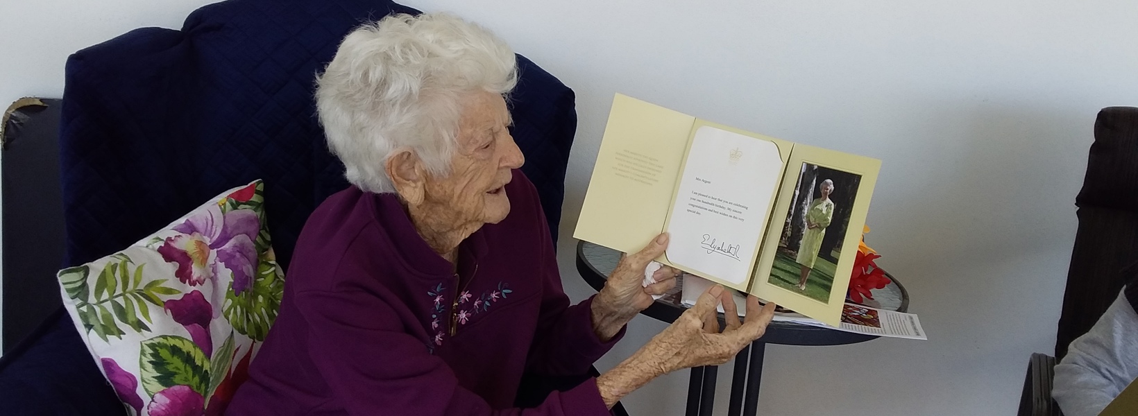 Queens letter.jpg Queens letter.jpg