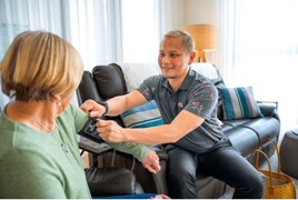 Dennis and his client_.jpg Dennis and his client_.jpg