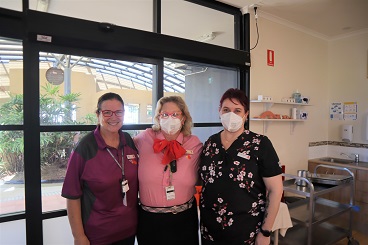 Holly, Chezz, Karla_368x246.jpg