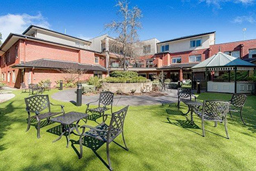 Newmans on the Park Residential Aged Care - exterior