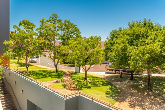 022_Open2view_ID989217-42-16_Freedman_Road__Menora.jpg