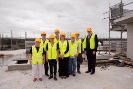 toppingoutweb.jpg toppingoutweb.jpg